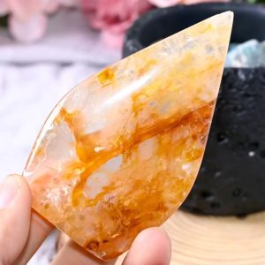 Golden Healer Quartz Freeform Crystal – Teardrop Decorative Stone for Home & Gift Collection
